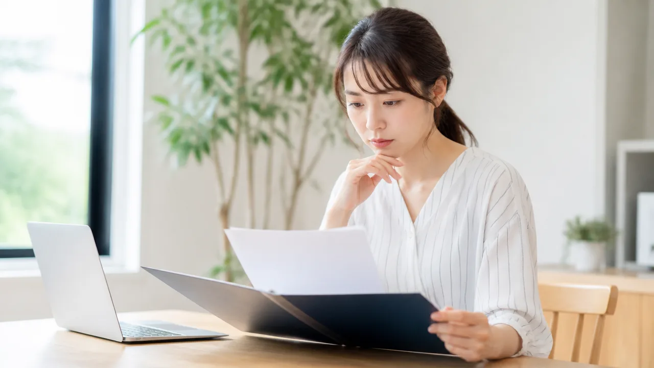 シフト希望が通らないから辞めるのはあり？判断基準と伝え方